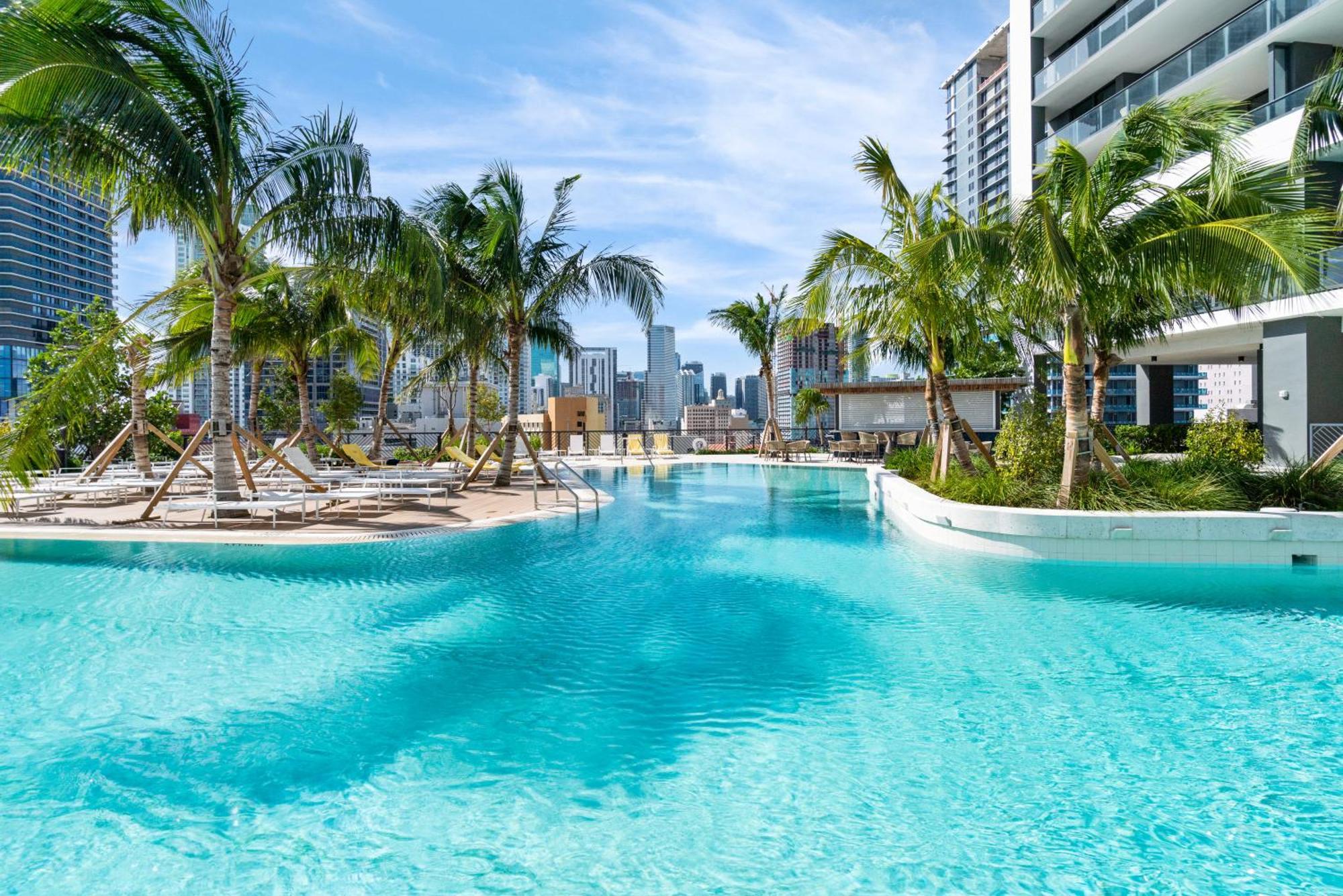 Apartment New 28th Floor Unit - Breathtaking Bay And Downtown Views