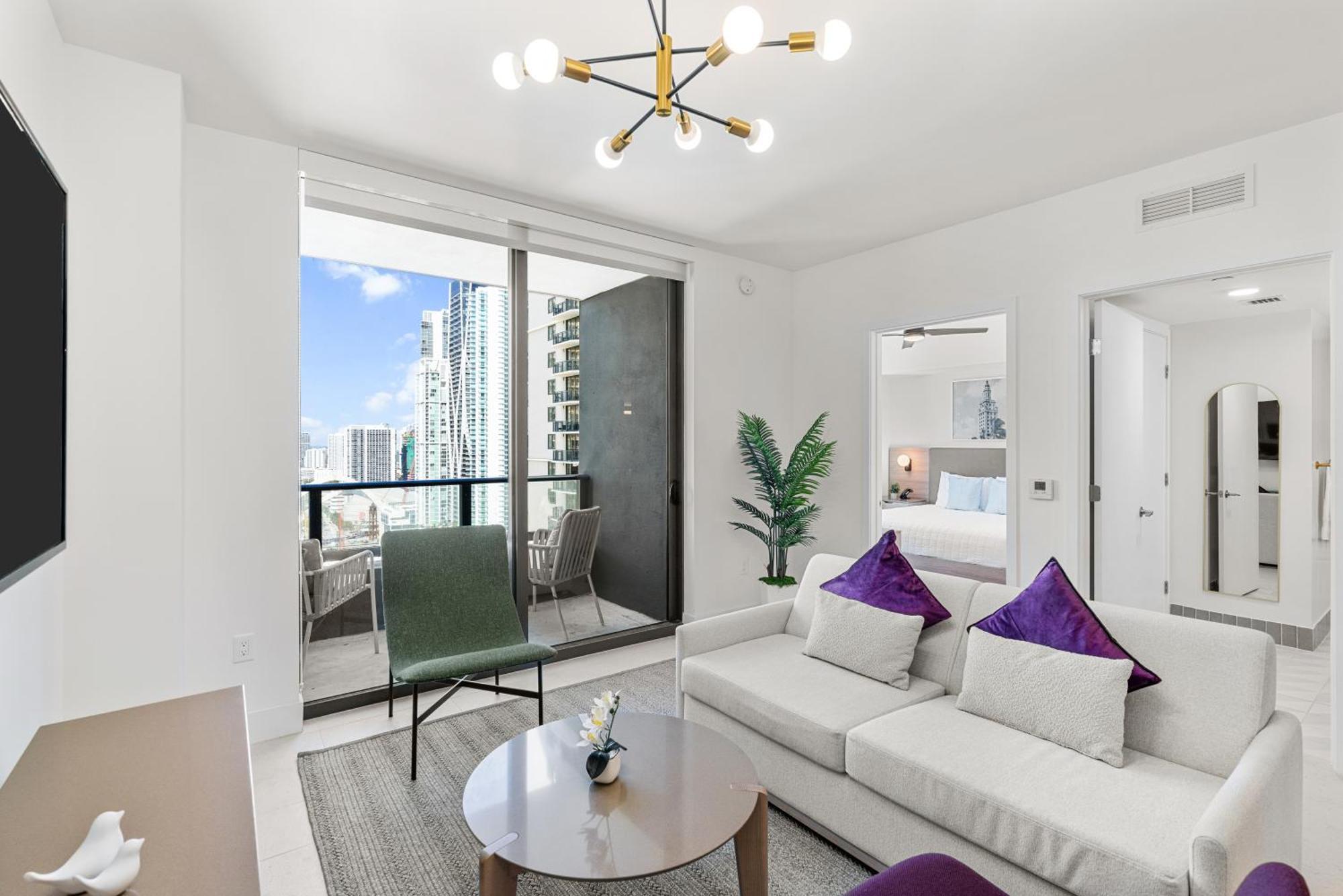Apartment New 28th Floor Unit - Breathtaking Bay And Downtown Views