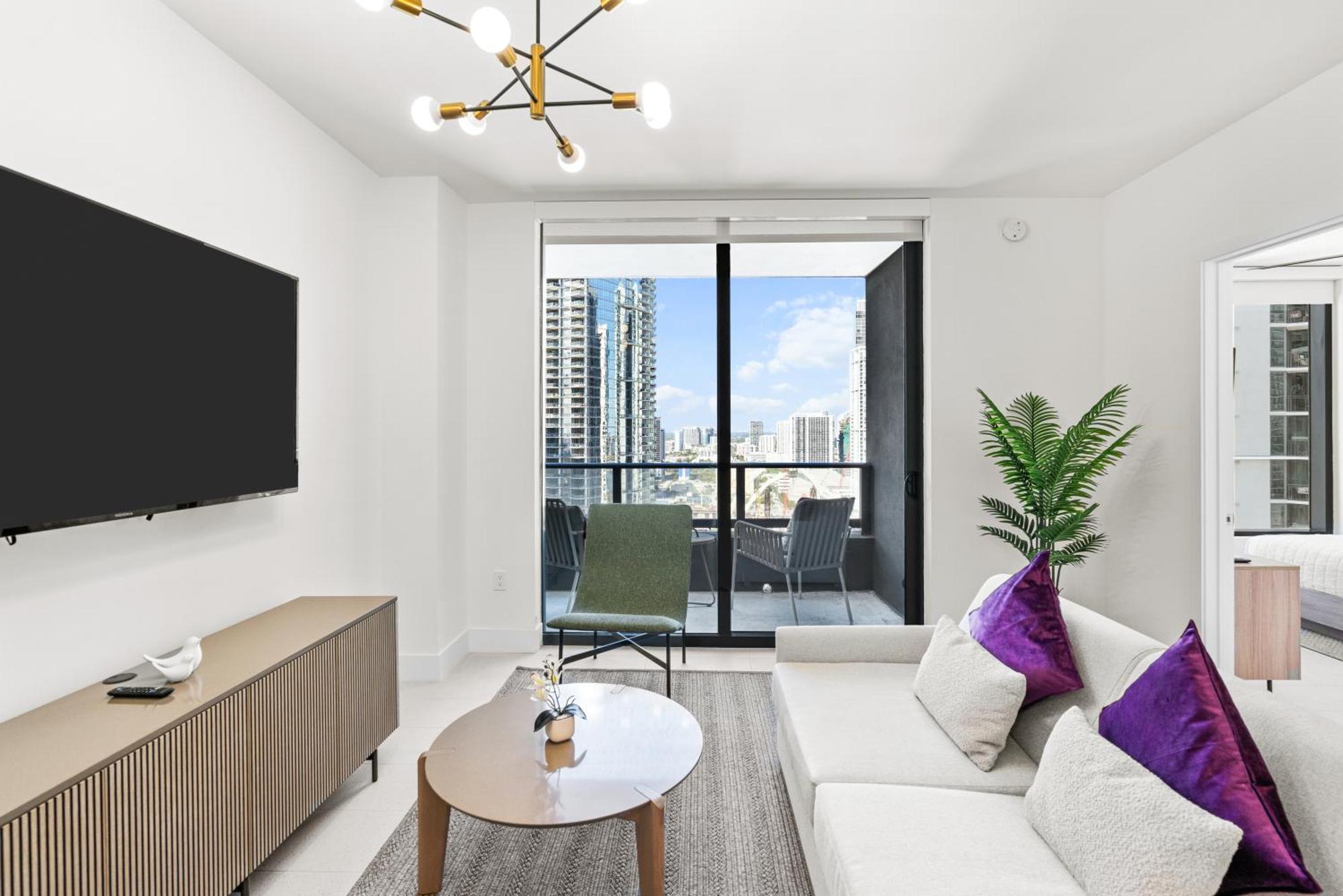 New 28th Floor Unit - Breathtaking Bay And Downtown Views *
