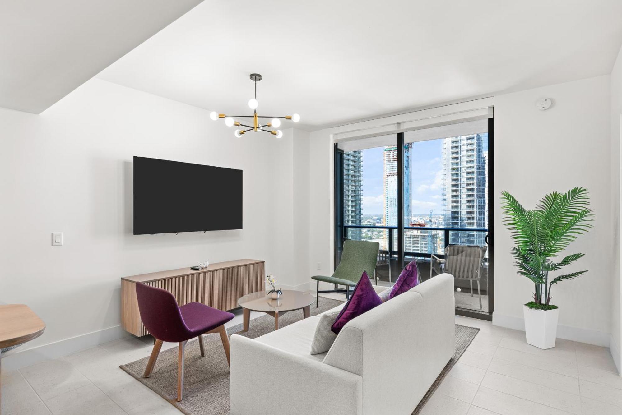 New 28th Floor Unit - Breathtaking Bay And Downtown Views